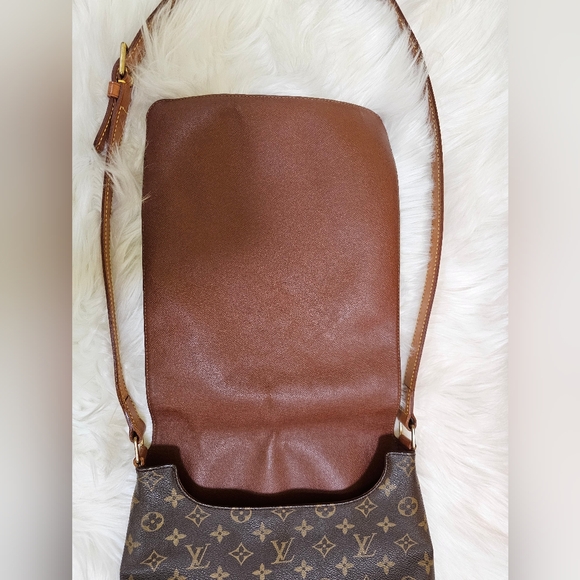 PRICE FRIM🎉HOST PICK🎉Authentic Louis Vuitton Monogram Musette Salsa GM - Picture 9 of 16
